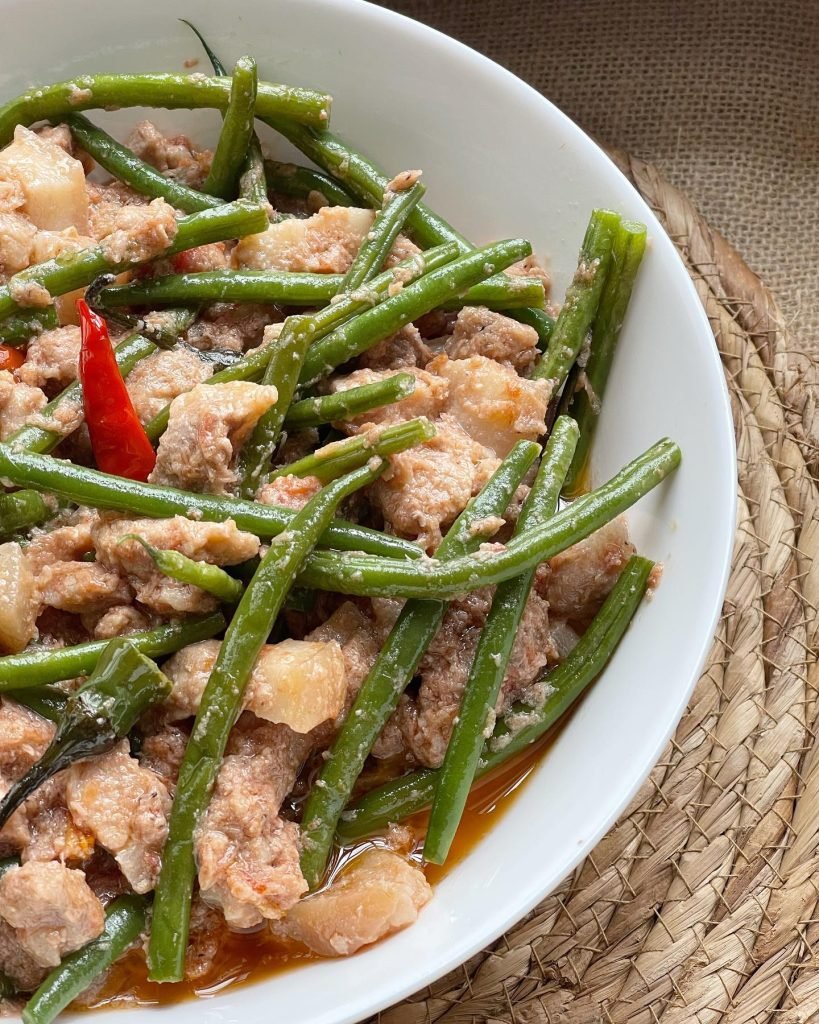 Filipino Food â€“ Pork Binagoongan with French Beans